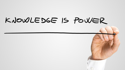 排气管消声器内部结构(排气管消声器工作原理是什么？)